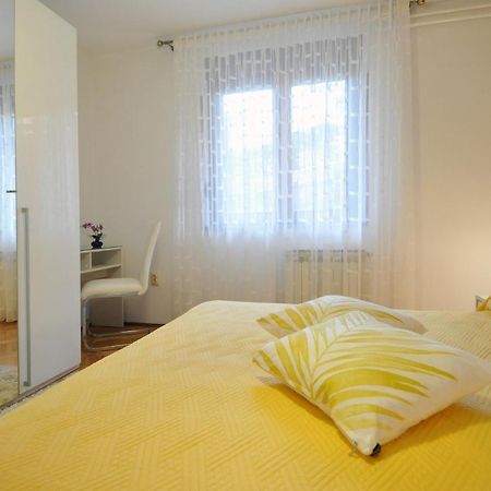 Apartman Lory Pula Exteriér fotografie