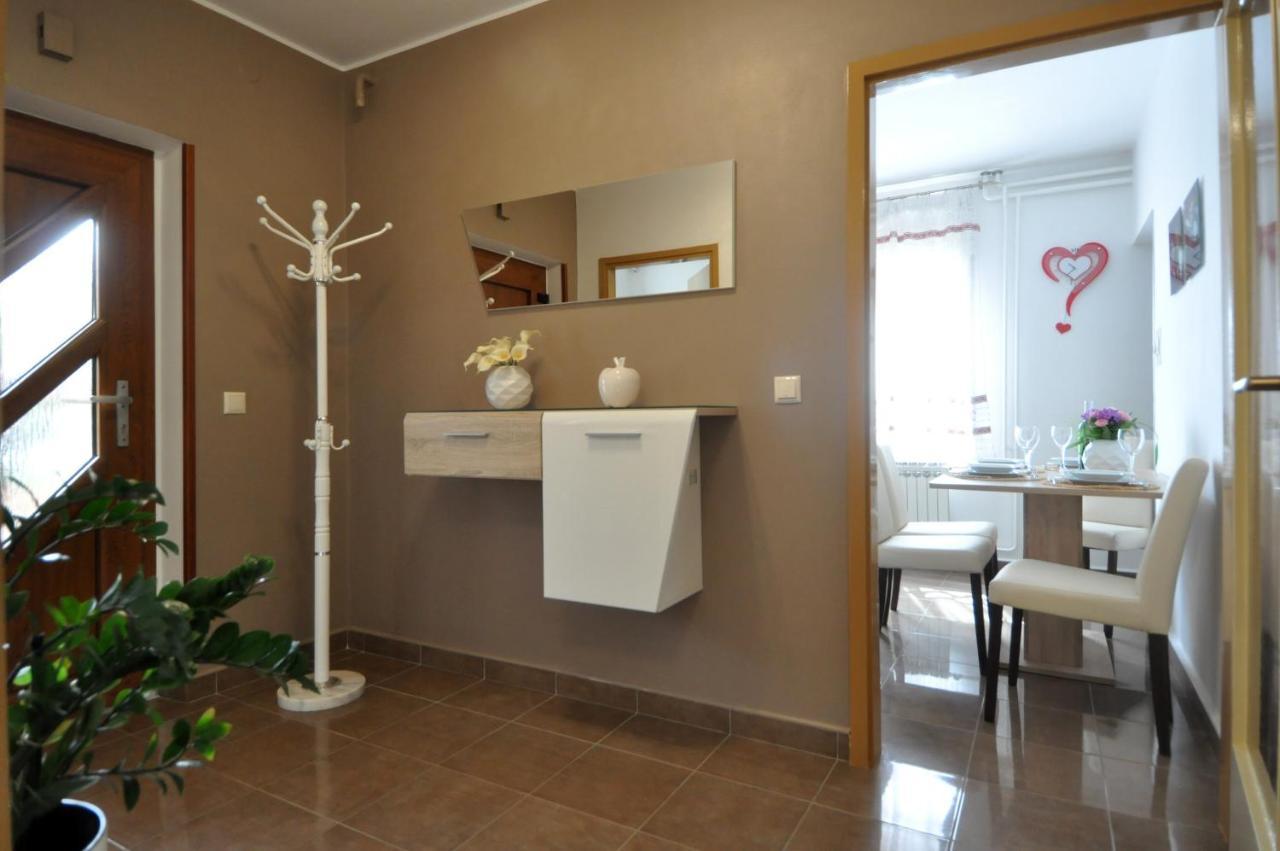 Apartman Lory Pula Exteriér fotografie