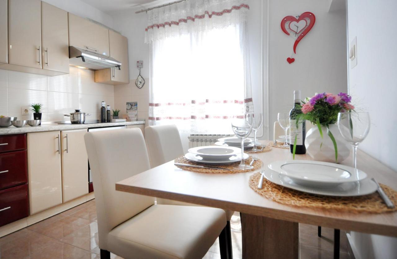 Apartman Lory Pula Exteriér fotografie